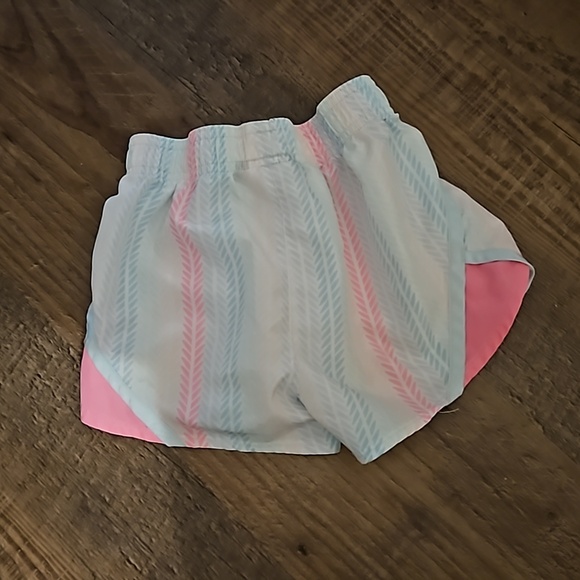 4t Underarmour shorts - Picture 4 of 4